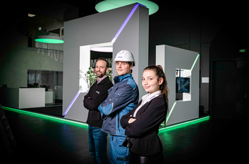 Arbeiter, Arbeiterinnen und Angestellte bei der MUNK Group | © MUNK GmbH